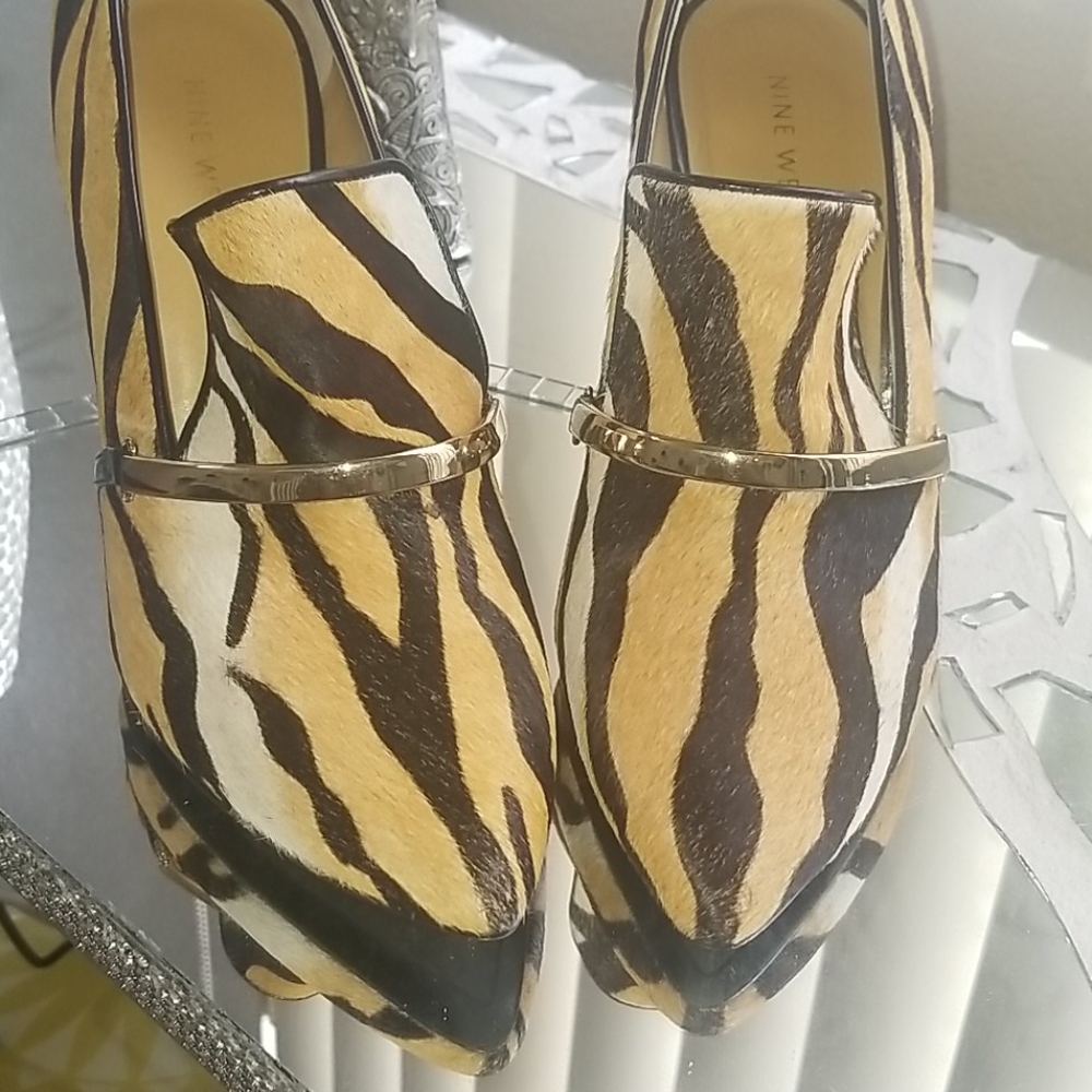 Shoes - Picture 2 of 3